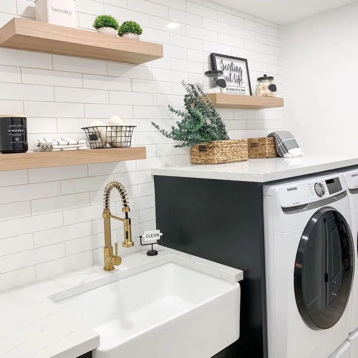 How to decorate laundry room shelves